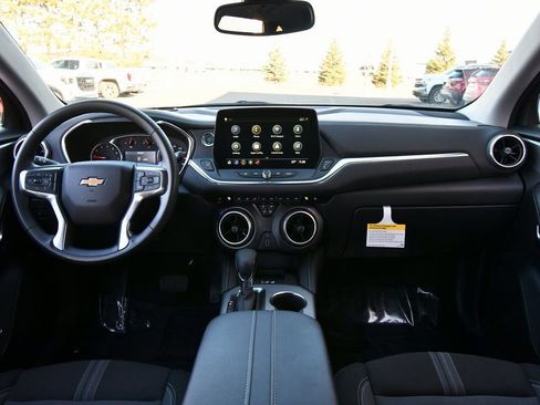 Used 2024 Chevrolet Blazer LT w/ Convenience Package AWD/4WD image 4