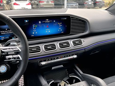 Used 2025 Mercedes-Benz GLE 53 AMG AMG GLE 53 image 6