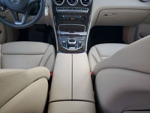 Used 2019 Mercedes-Benz GLC 300 image 22