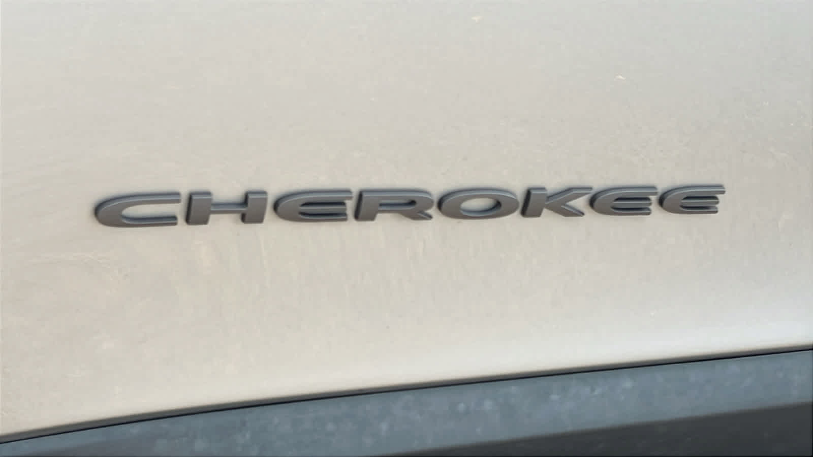 Used 2014 Jeep Cherokee Trailhawk w/ Comfort/Convenience Group AWD/4WD image 28