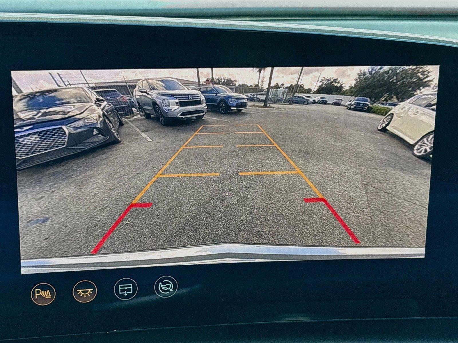 Used 2024 Cadillac Lyriq Tech RWD image 13