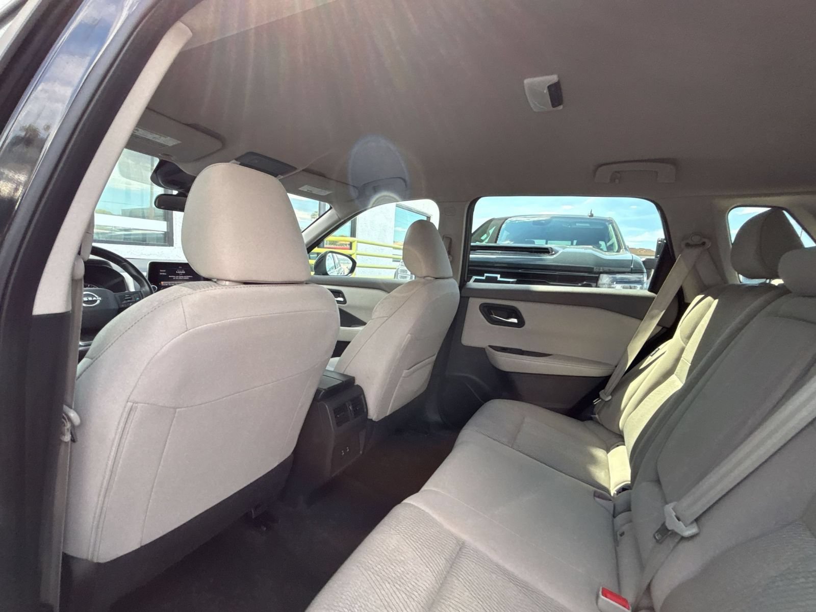 Used 2025 Nissan Rogue SV AWD/4WD image 21