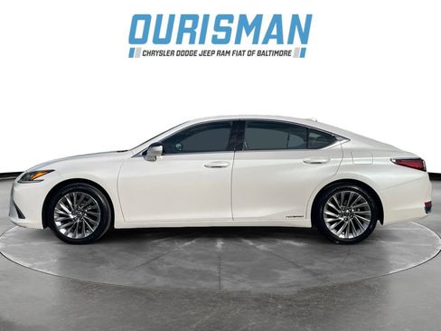 Used 2022 Lexus ES 300h 300h Luxury image 3
