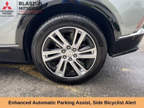 Used 2024 Cadillac Lyriq Tech w/ Driver Assist Package AWD/4WD image 18