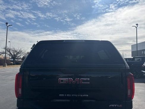 Used 2024 GMC Sierra 1500 AT4 w/ Technology Package AWD/4WD image 3