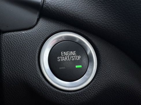 Used 2023 Chevrolet Equinox LT image 23