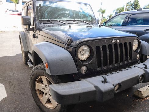 Used 2017 Jeep Wrangler Sport w/ Quick Order Package 23S AWD/4WD image 3