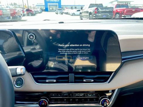 New 2026 Chevrolet Equinox ACTIV w/ Convenience Package III AWD/4WD image 13