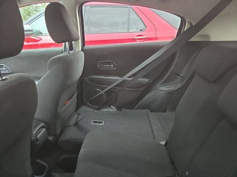 Used 2016 Honda HR-V EX image 7