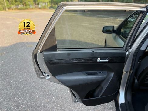 Used 2015 Kia Sorento LX image 66