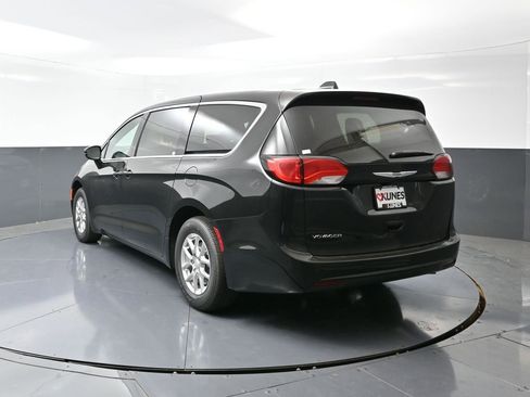 New 2026 Chrysler Voyager LX image 11