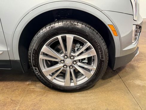 Used 2025 Cadillac XT5 Premium Luxury image 90