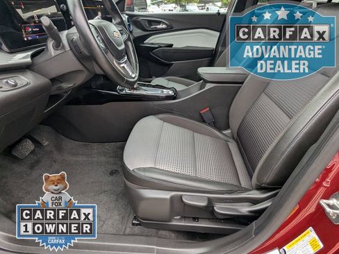 Certified 2025 Chevrolet Trax LT w/ LT Convenience Package FWD image 11