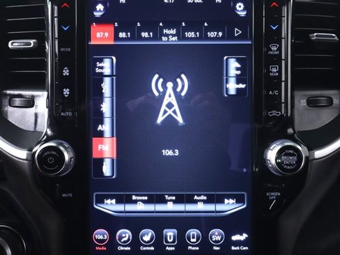 Used 2021 RAM 1500 Big Horn image 17