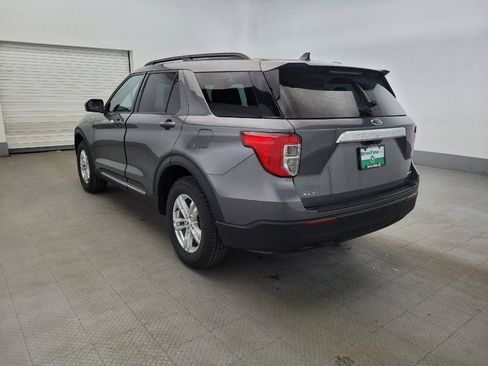 Used 2022 Ford Explorer XLT AWD/4WD image 5