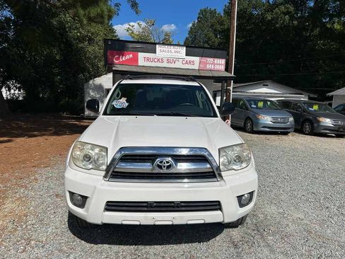 Used 2008 Toyota 4Runner SR5 w/ SR5 Extra Value Pkg 1 RWD image 2