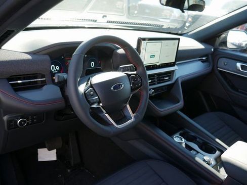 New 2026 Ford Explorer ST-Line w/ ST-Line Street Pack image 17
