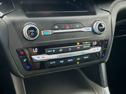 Used 2020 Ford Explorer ST AWD/4WD image 18