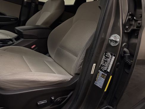 Used 2014 Hyundai Santa Fe Sport w/ Popular Equipment Package 02 image 10