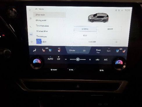 Used 2024 Lexus RX 350 Premium w/ Accessory Package (Z1) AWD/4WD image 18