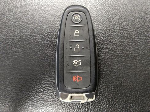 Used 2019 Ford Escape SEL FWD image 32