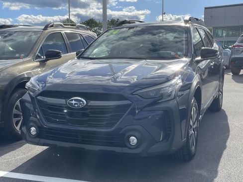 Used 2024 Subaru Outback Premium AWD/4WD image 2