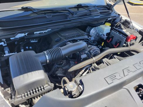 Used 2019 RAM 1500 Laramie AWD/4WD image 30