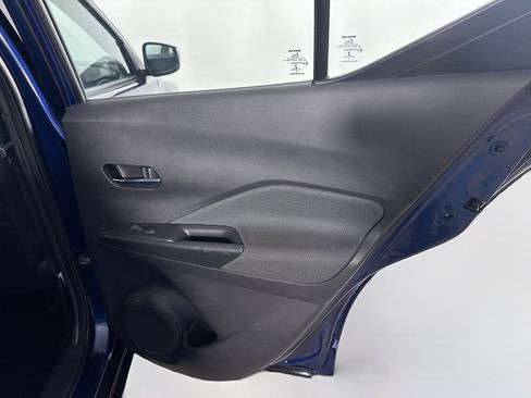 Used 2018 Nissan Kicks SV image 28