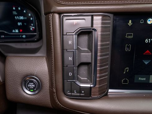 Used 2024 GMC Yukon XL Denali w/ Advanced Technology Package AWD/4WD image 26