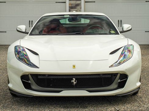 Used 2019 Ferrari 812 Superfast image 13