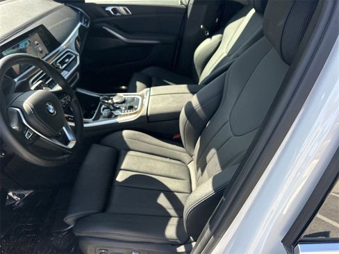 Used 2021 BMW X5 sDrive40i w/ Premium Package image 23