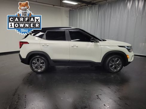 Used 2024 Kia Seltos S AWD/4WD image 9