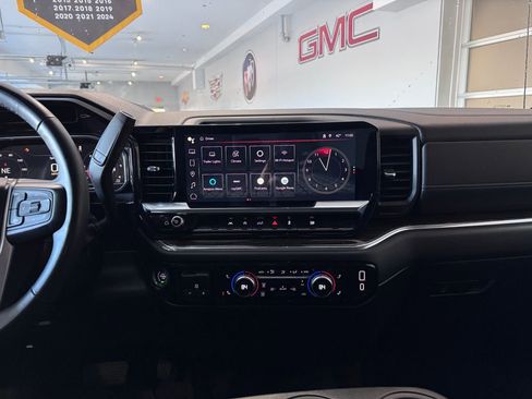 Certified 2023 GMC Sierra 1500 Elevation image 19