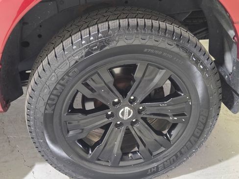 Used 2017 Nissan Titan SL AWD/4WD image 18