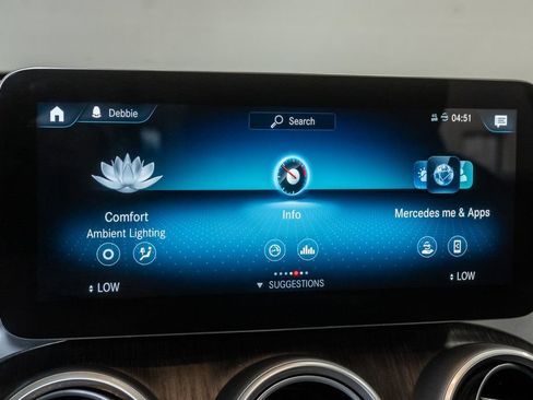 Used 2021 Mercedes-Benz GLC 300 4MATIC w/ Premium Package image 20