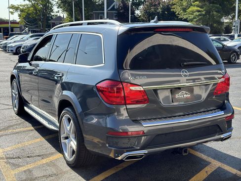 Used 2015 Mercedes-Benz GL 550 4MATIC w/ Accessory Chrome Package image 17
