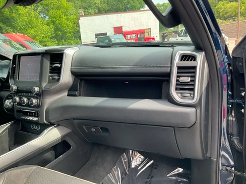 Used 2021 RAM 1500 Laramie w/ Sport Appearance Package AWD/4WD image 29