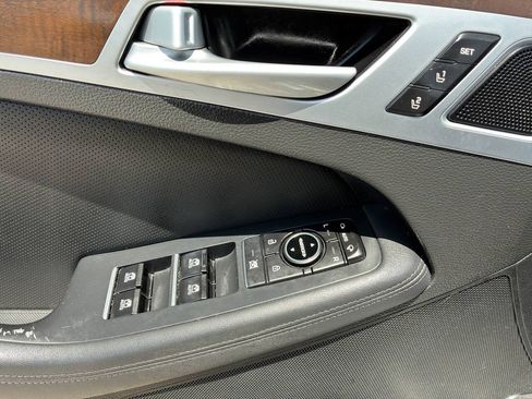 Used 2017 Genesis G80 5.0 Ultimate RWD image 12