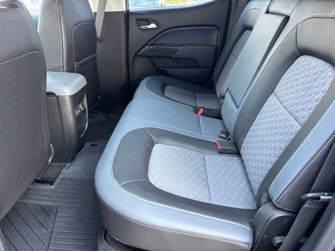 Used 2016 Chevrolet Colorado Z71 AWD/4WD image 16