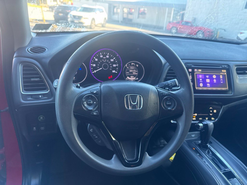 Used 2018 Honda HR-V EX image 9