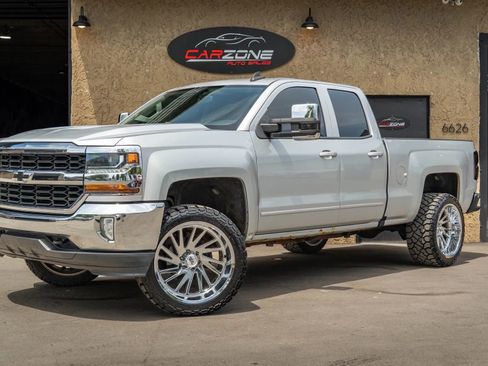 Used 2017 Chevrolet Silverado 1500 LT w/ All Star Edition AWD/4WD image 9