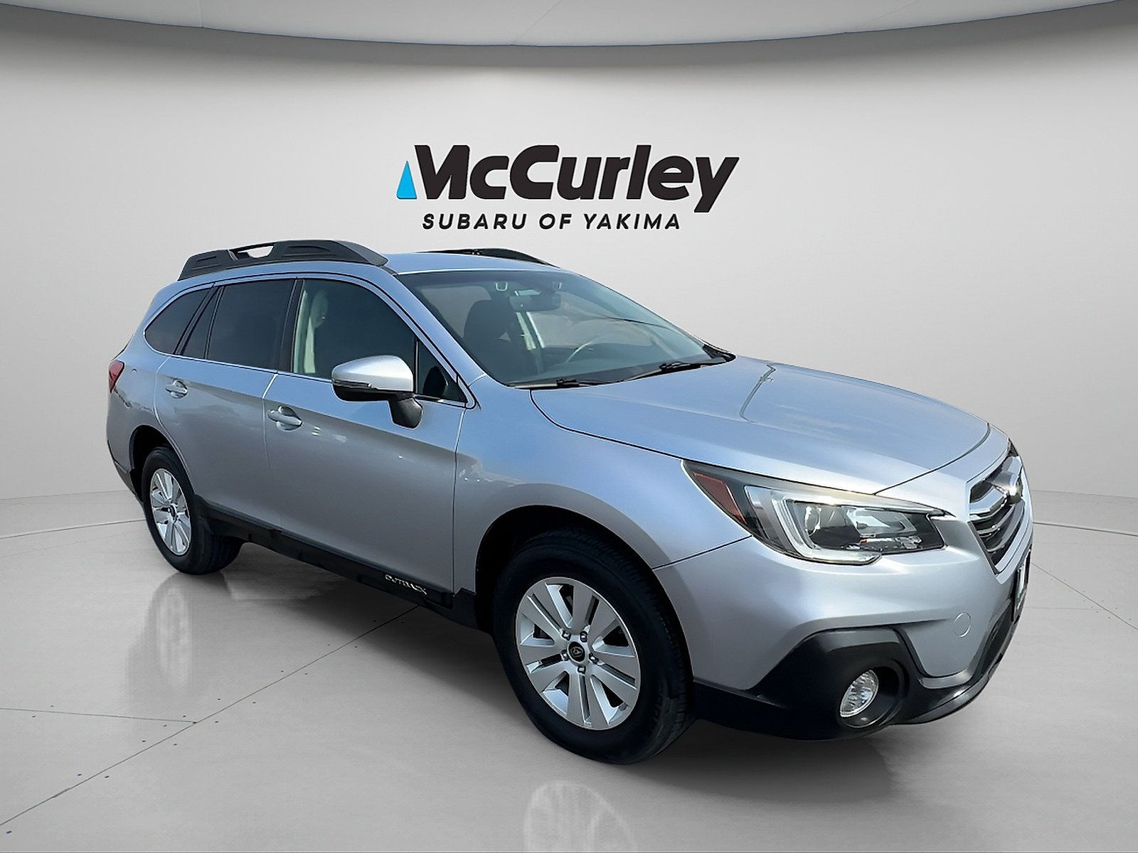 Used 2018 Subaru Outback 2.5i Premium AWD/4WD image 8