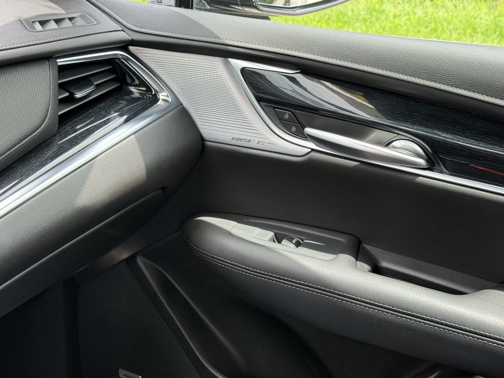 Used 2025 Cadillac XT5 Premium Luxury w/ LPO, Floor Liner Package AWD/4WD image 37