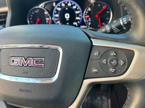 Used 2020 GMC Acadia Denali w/ Technology Package FWD image 27