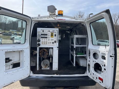 Used 2013 Ford E-250 and Econoline 250 RWD image 9