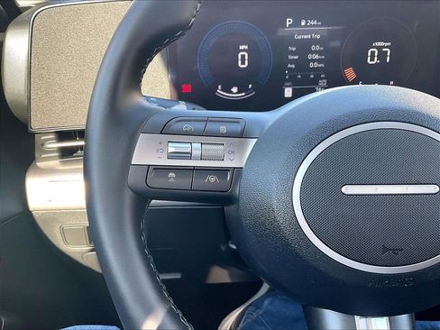 Used 2026 Hyundai Kona SEL Premium AWD/4WD image 22