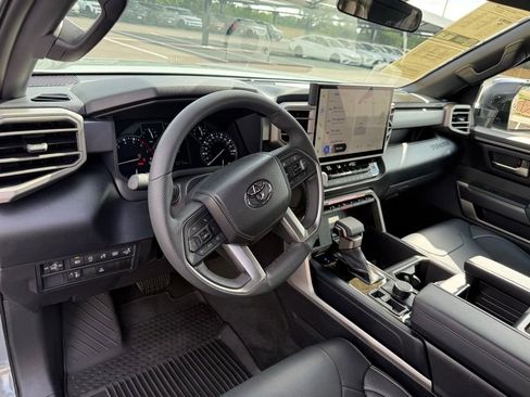 Used 2026 Toyota Tundra SR5 w/ SR5 Premium Package AWD/4WD image 13
