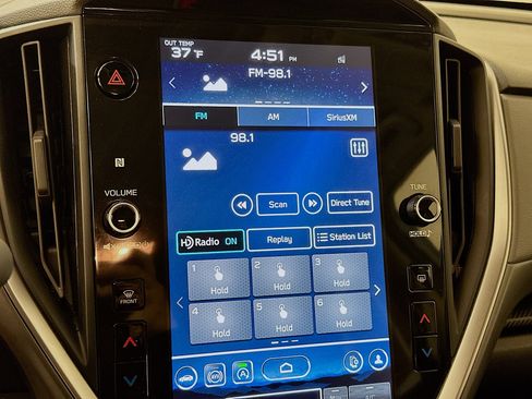 Used 2024 Subaru Crosstrek 2.0i Premium image 21