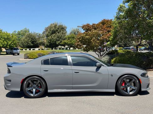 Used 2019 Dodge Charger SRT Hellcat RWD image 6