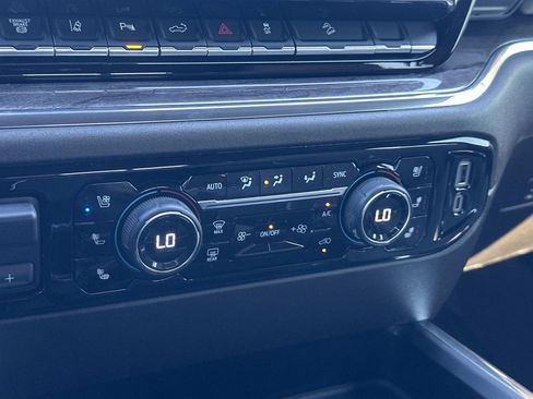 Used 2024 Chevrolet Silverado 3500 LTZ w/ LTZ Convenience Package image 21